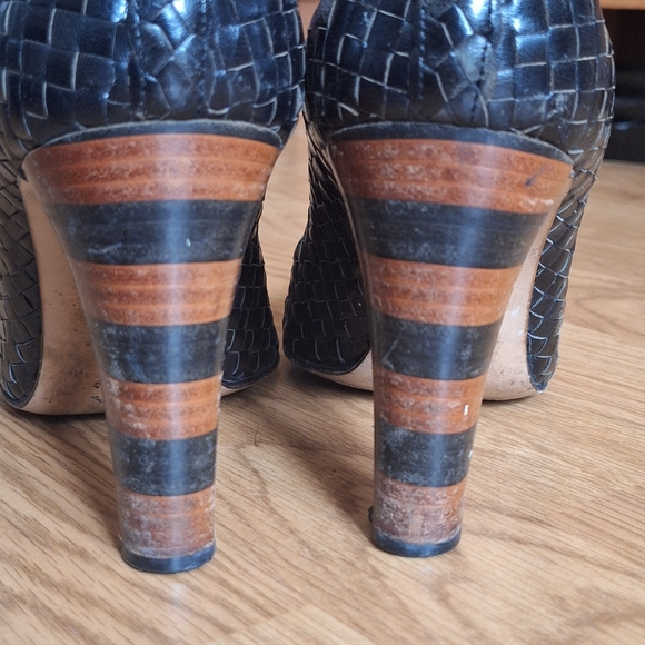 GEORGINA GOODMAN BLACK LEATHER WOVEN HEELS Size 9 - Picture 5 of 11